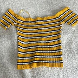 Off the sleeve crop top